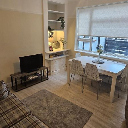 Leigh-On-Sea Retreat - 2 Bedroom Apartment Exterior foto